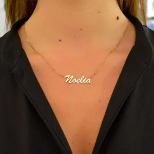 cadena con nombre oro
